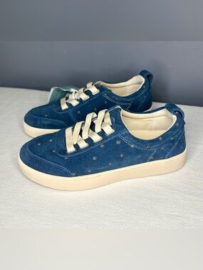 Revitalign Malibu Rue Shoes Womens 6.5 D / 37 Blue Suede‎ Wide Comfort Sneaker